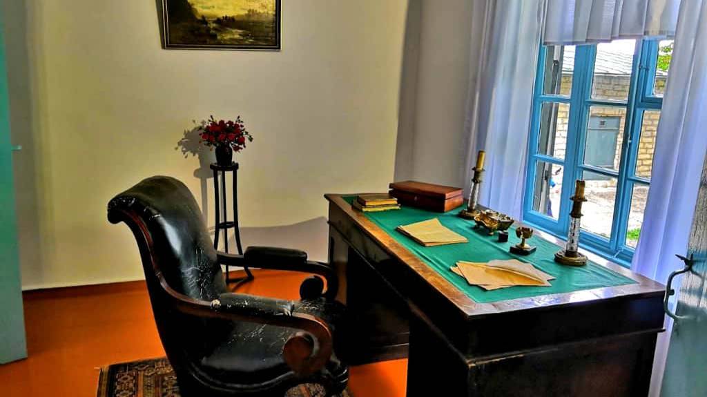 В домике Лермонтова. смотреть онлайн