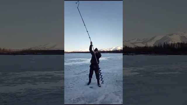 Самый длинный ледобур