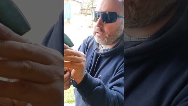 Как наточить топор #short смотреть онлайн