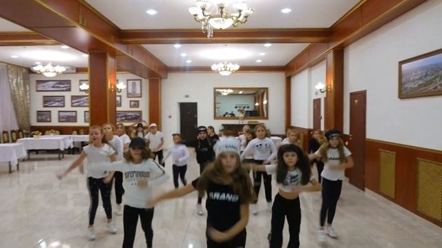 Мы взлетаем, так что крепче держись!