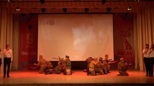 Инсценировка песни "На безымянной высоте" коллективом ФМФ