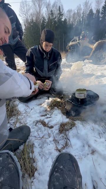 Тушенка на костре  #automobile #atv #offroad #stels #snow #mud #winter #brp #stelsleopard