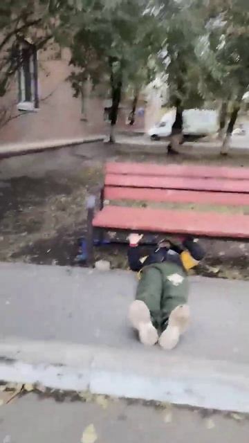 перепрыгнул челрвека #backflip #flow #frontflip #scooter #самокат смотреть онлайн