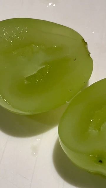 Большой виноград «шайн мускат». А вы уже видели такой ? смотреть онлайн