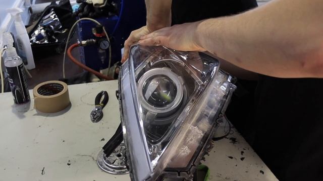 Установка BiLED модулей DIXEL MINI в рефлекторные фары | Nissan Teana смотреть онлайн