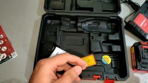 Распаковка — Аккумуляторный гайковерт Wortex CWR 0318 ALL1