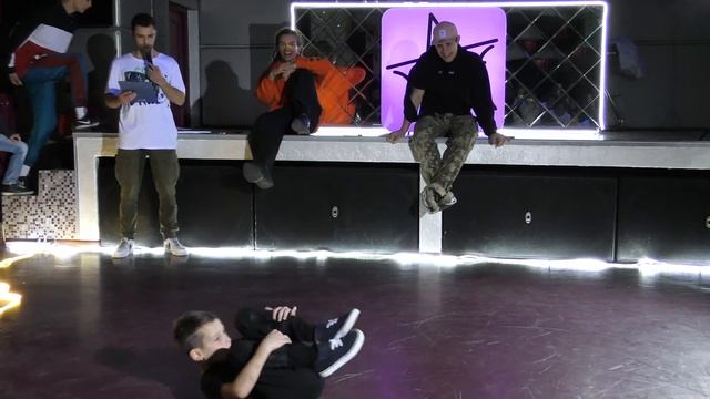 ART BATTLE 2019 | Break Dance Kids 1x1 | 1/8 FINAL | B'boy MARS & B'boy АЛЕКСАНДР