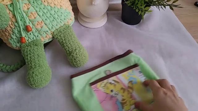 Детский рюкзачек из трикотажной пряжи. Обзор. смотреть онлайн