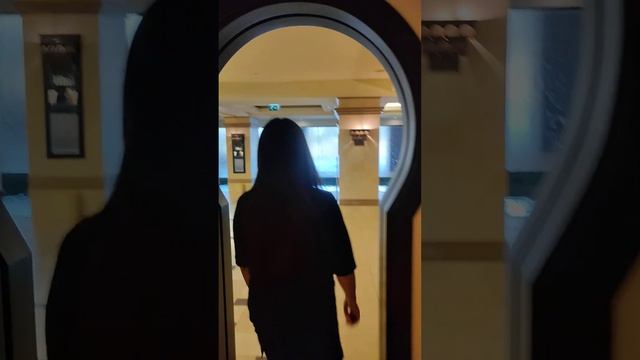 Спа центр ,очень огромный ,можно заблудится в отели Ма? смотреть онлайн