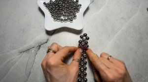 Туториал. Луна из бусин #сумкаизбусин #обвесы #бисер #м?