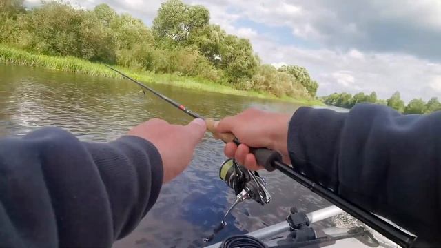 РЫБЫЛКА СПЛАВОМ по реке на спиннинг по диким и живопи? смотреть онлайн