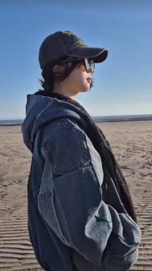 Превратите старые джинсы в шикарный летний жилет  как это делаем Мэри Ким