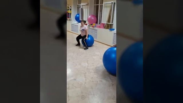Упражнения с фитболом смотреть онлайн