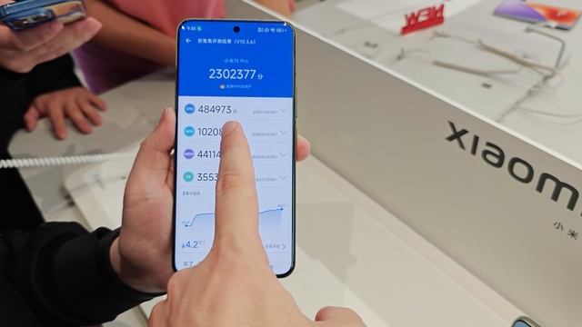 Первый взгляд на Xiaomi 15. Кратко об обычной и PRO версии.