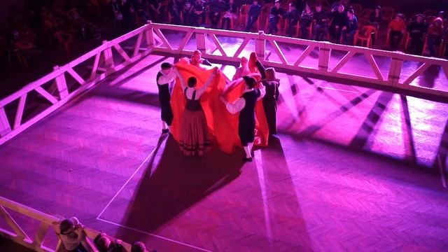 сожжение ведьмы - танец