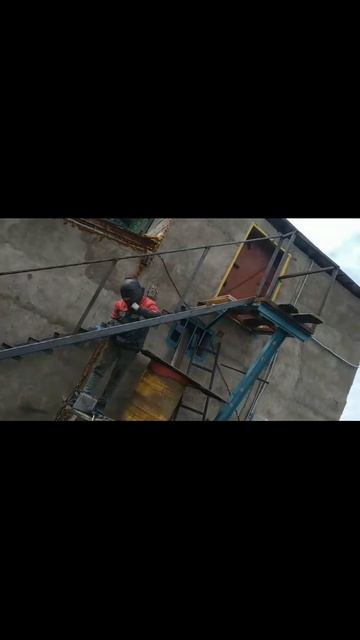 монтаж лестничного марша!!! смотреть онлайн