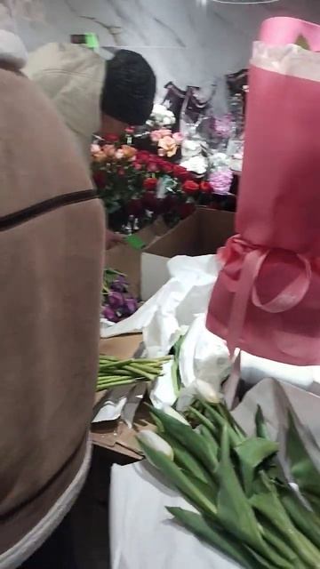Хромтау,цветочный магазин "Романтик"- напротив быв."Ри смотреть онлайн