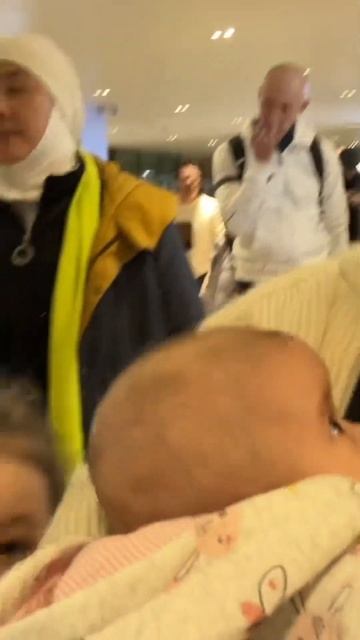 Лечу в Абу-Даби. Полный обзор пляж, отель, еда, бассейн. смотреть онлайн