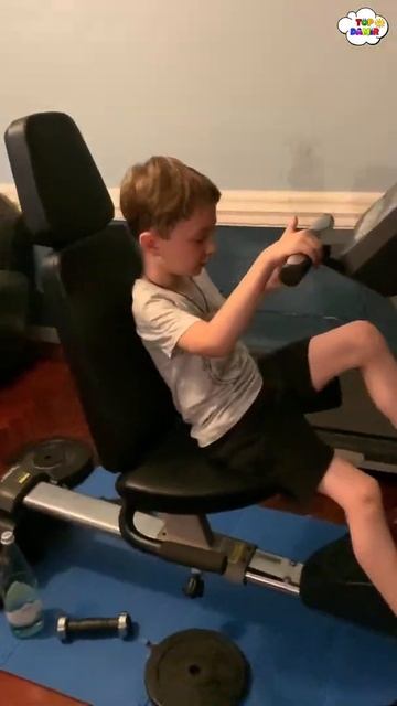 Тренировка дома #shorts смотреть онлайн