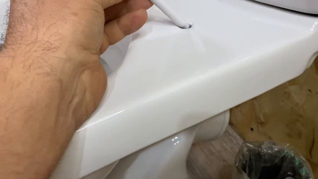 🚽СБОРКА И УСТАНОВКА КРЫШКИ УНИТАЗА 🧻 смотреть онлайн