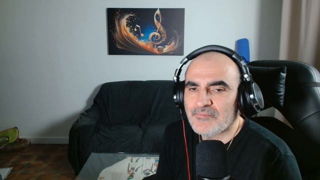 Bearwolf - Валькирия║ Réaction Française ! смотреть онлайн