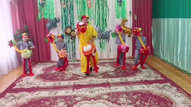 Танец страусят