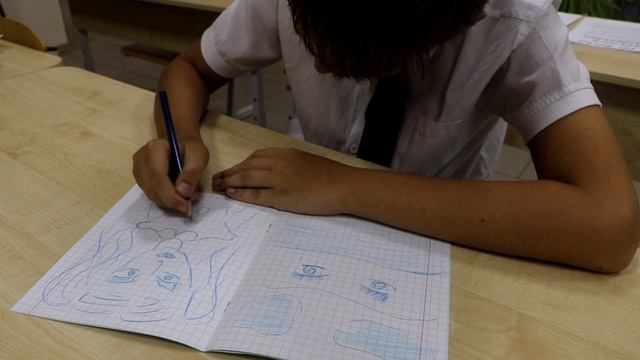 Детская песня Синий карандаш - Дима ВЕЧЕРИНСКИЙ смотреть онлайн