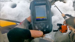 Блесна Valio + эхолот Rivertech 8 - всегда с рыбой!  #fishing #bass