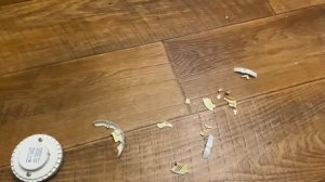 Происшествие. Развалился патрон в натяжном потолке.