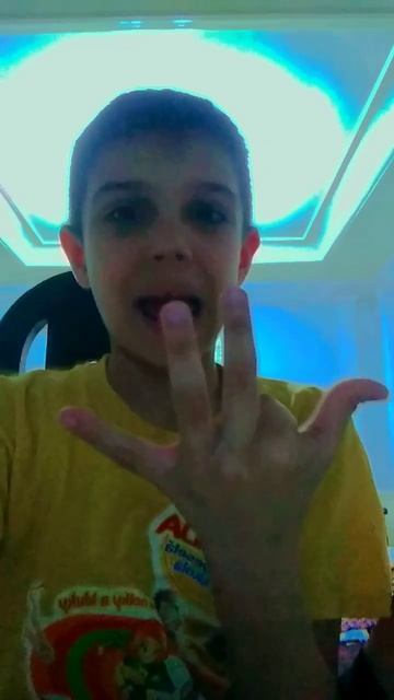 у меня в руках взорвалась граната со 2-ой мировой смотреть онлайн