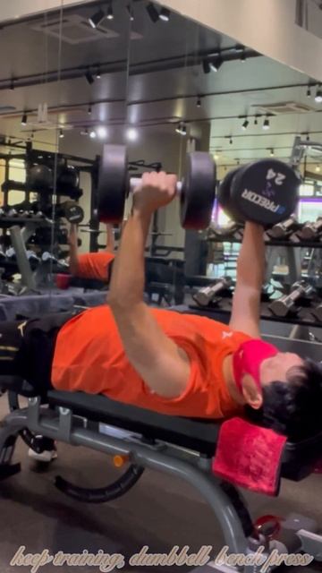 #dumbbellbench press #жим лежа #벤치 프레스　#臥推#ベンチプレス#60歳以上#? смотреть онлайн