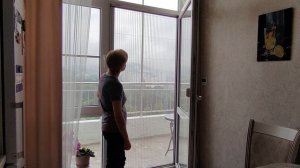 Москитная сетка плиссе на балконную дверь