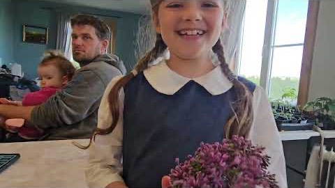 Канадская семья в НН.. PLANTING HAS BEGUN ON OUR HOMESTEAD/IF YOU PLANT IT, IT WILL GROW!!! смотреть онлайн