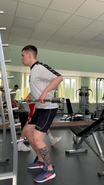 Когда тренируешься без тренера😂 смотреть онлайн