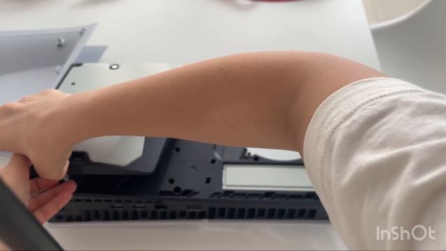 ￼ как разобрать PlayStation 5 Slim