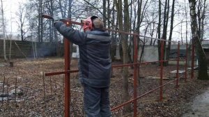Приварка горизонтальных лаг к столбам 60/60