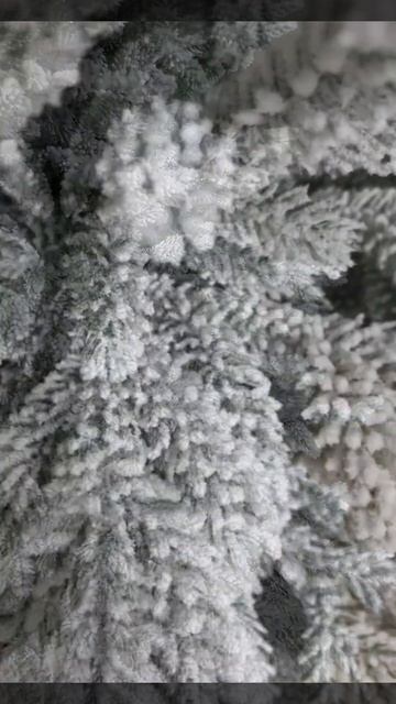 Заснеженная елка Уральская | "ёлушка" смотреть онлайн