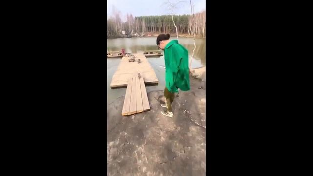 ЛУЧШИЕ ПРИКОЛЫ АПРЕЛЯ 2025 // СМЕШНОЕ ВИДЕО // ПРИКОЛЫ 2025 / смотреть онлайн