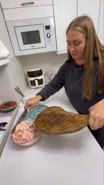 Салат из крабовых палочек #tasty #food #lunch #love #recipe смотреть онлайн