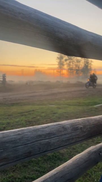 #лето #летовдеревне #детство #сайын #мото #закат #белыен смотреть онлайн