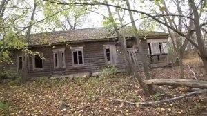 Это была самая крупная межколхозная ГЭС в СССР! Старые бараки. Заброшенный дом смотрителя гидроузла.