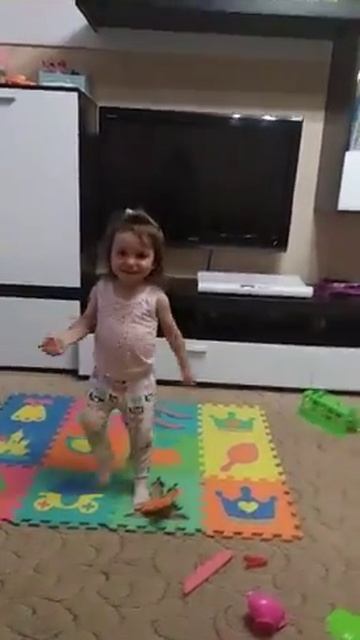 Танцы до упаду 🤩🤩🤩 зацепила меня 🤭