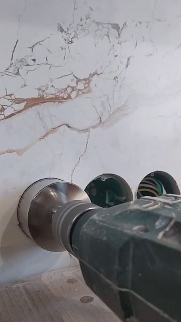 Отверстие в керамограните после приклеивания плитки смотреть онлайн