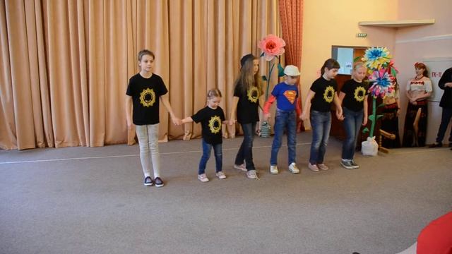 Детская группа Хип-Хоп. ШВТ "Персия".Концерт "Намасте" 26.04.2018 смотреть онлайн