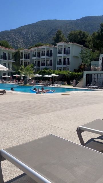 Lounge бассейн в горах🚀 смотреть онлайн