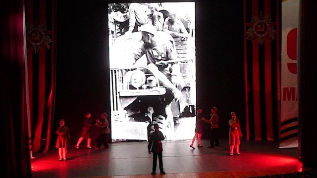 Песенка фронтового шофера смотреть онлайн