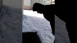 рвота, это забавно)-[ vomiting,it is funny]