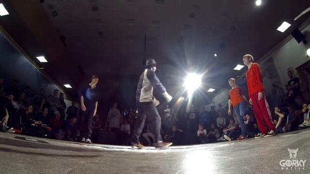 GORKY BATTLE 8 | 30.01.16 | BREAKING 2х2 | 1/4 (Мёртвые мухи Vs Team Plus)