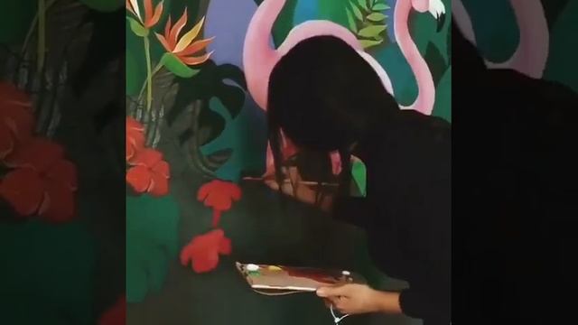 Роспись стены в кафе/@natelaart смотреть онлайн