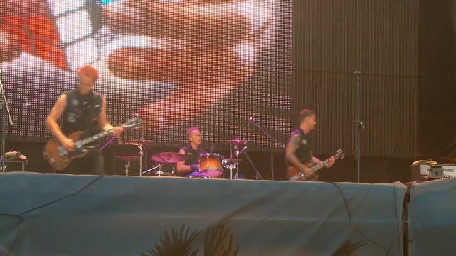 Кубана 2013, Тараканы! feat Лусинэ Геворкян - 5 слов (HDCam) смотреть онлайн